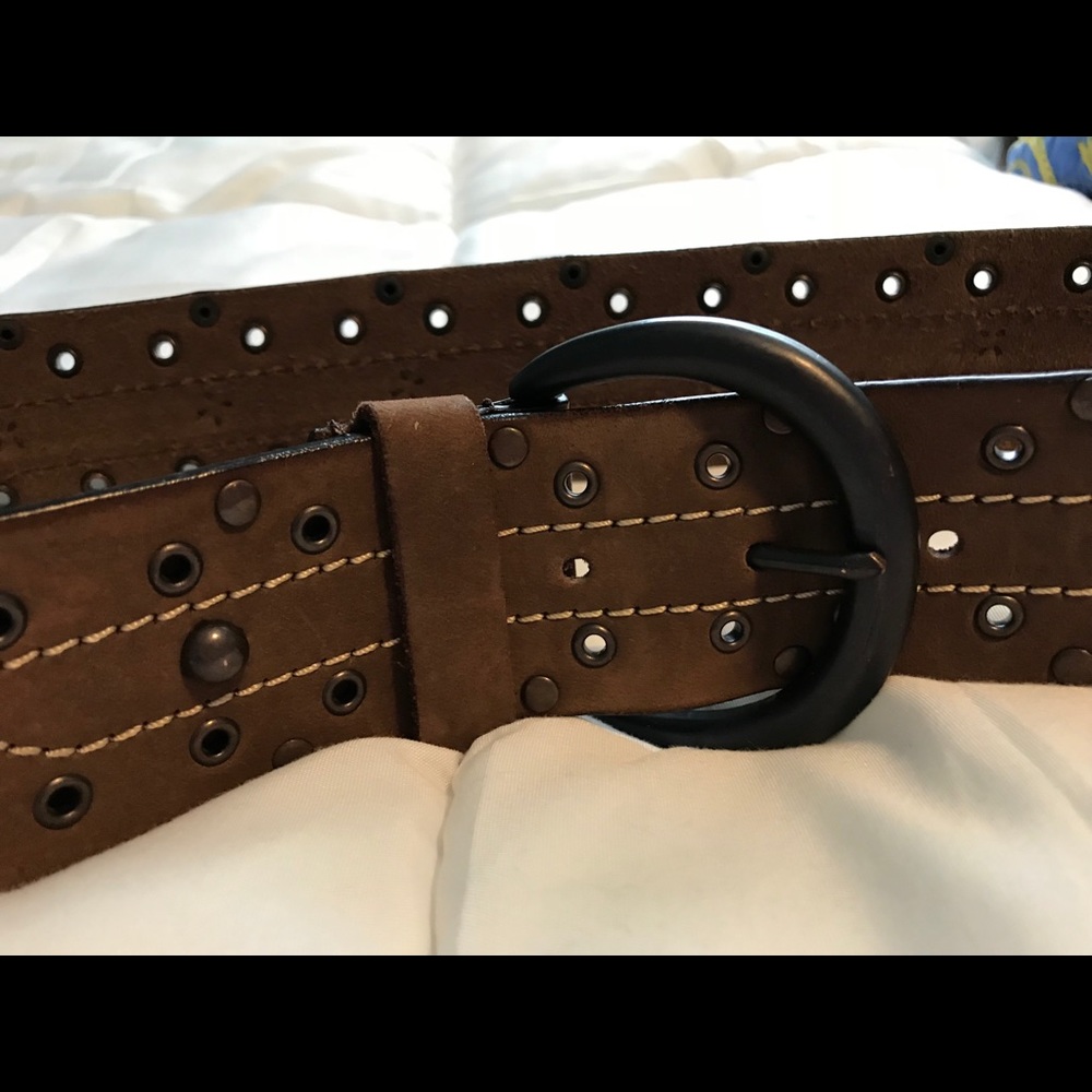 Rolfs Genuine Leather Belt. Size M.